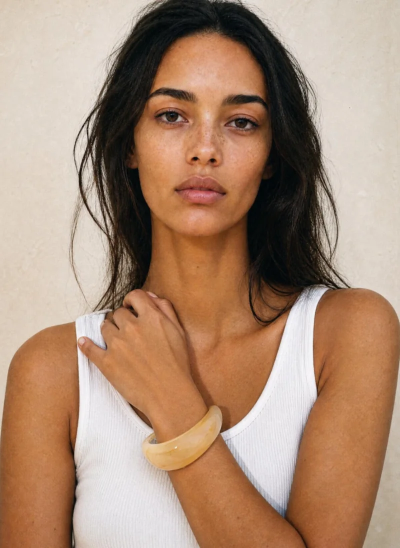 Bracelet plastic cuff beige