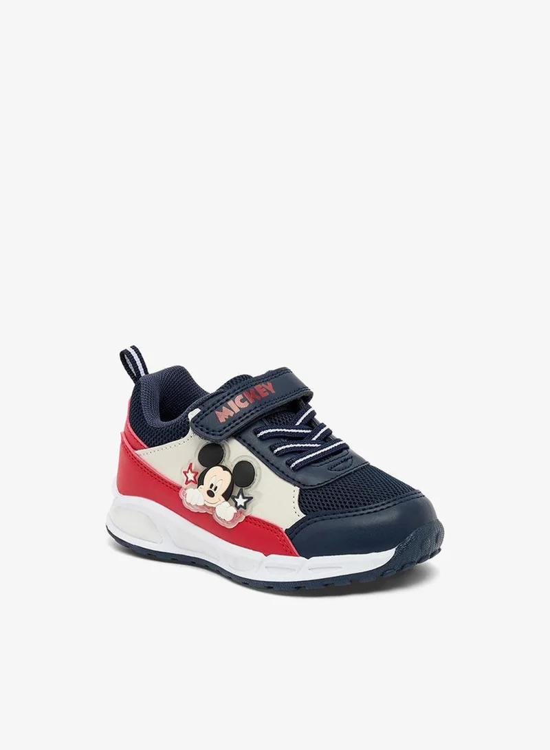 ديزني Boys Mickey Mouse Applique Light-Up Ankle School Sneakers