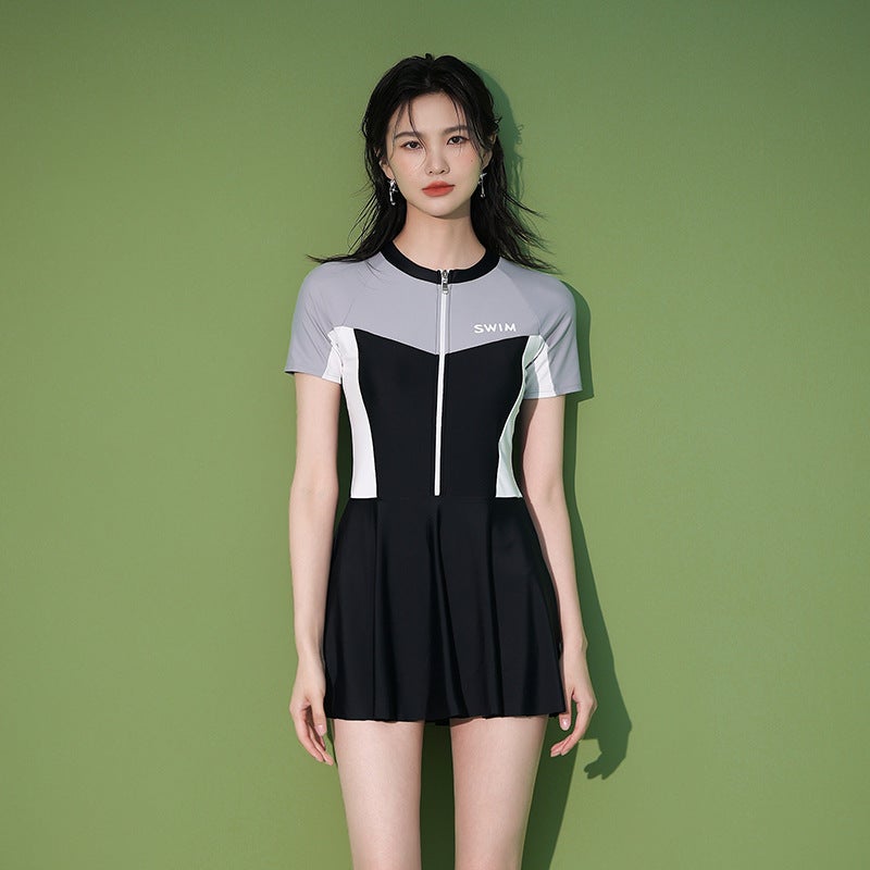 【】Color-Blocked One-Piece Swimsuit for Women, Conservative, Covers the Body, Slimming, Short-Sleeved, Skirt-Style Swimwear, High Elasticity, One-Piece, Slimming - Image 2
