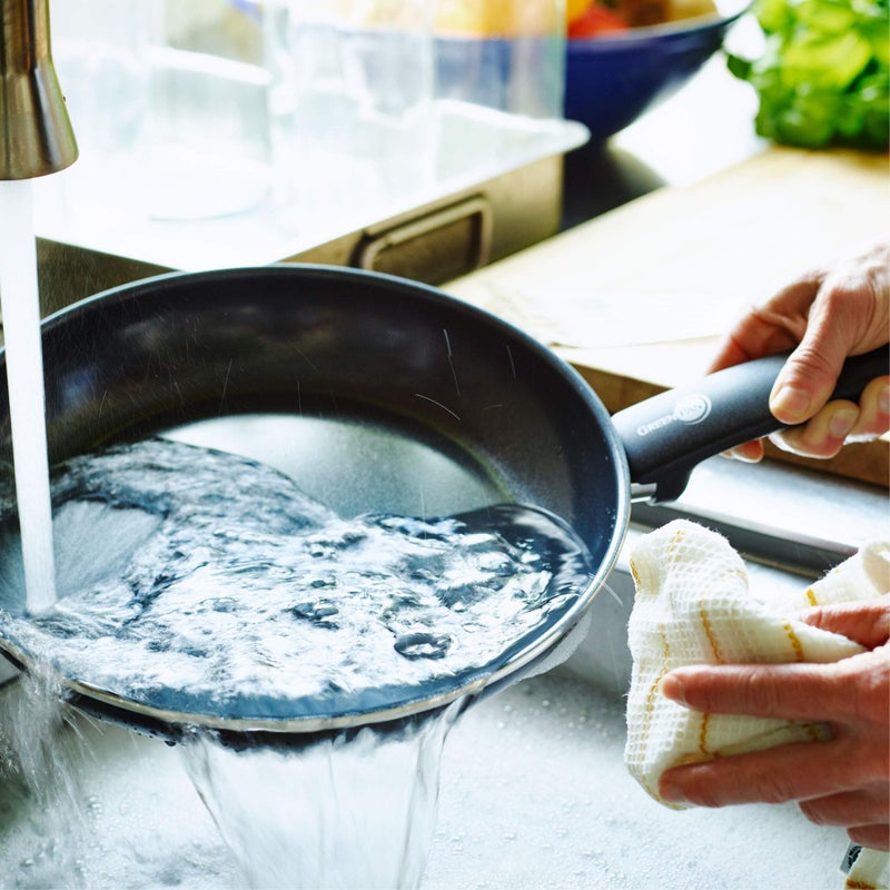 GreenPan Cambridge Healthy Ceramic Nonstick Induction Aluminum Open Frying pan - Black (28 CM) - Image 2