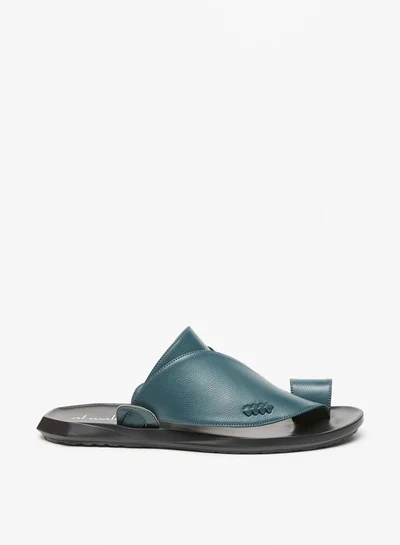 الواحة Men's Textured Slip-On Arabic Sandals