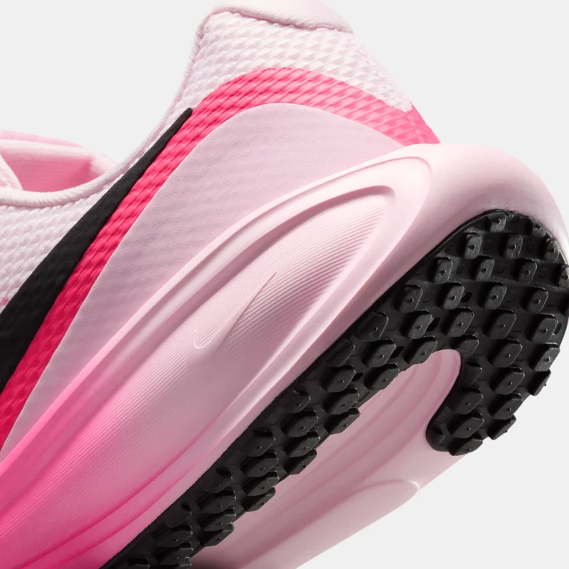 Nike Women's Revolution 8 Road Running Shoes