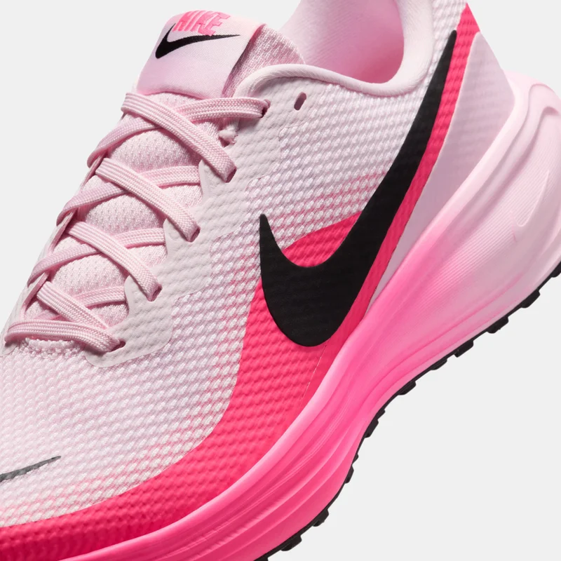 Nike Women's Revolution 8 Road Running Shoes