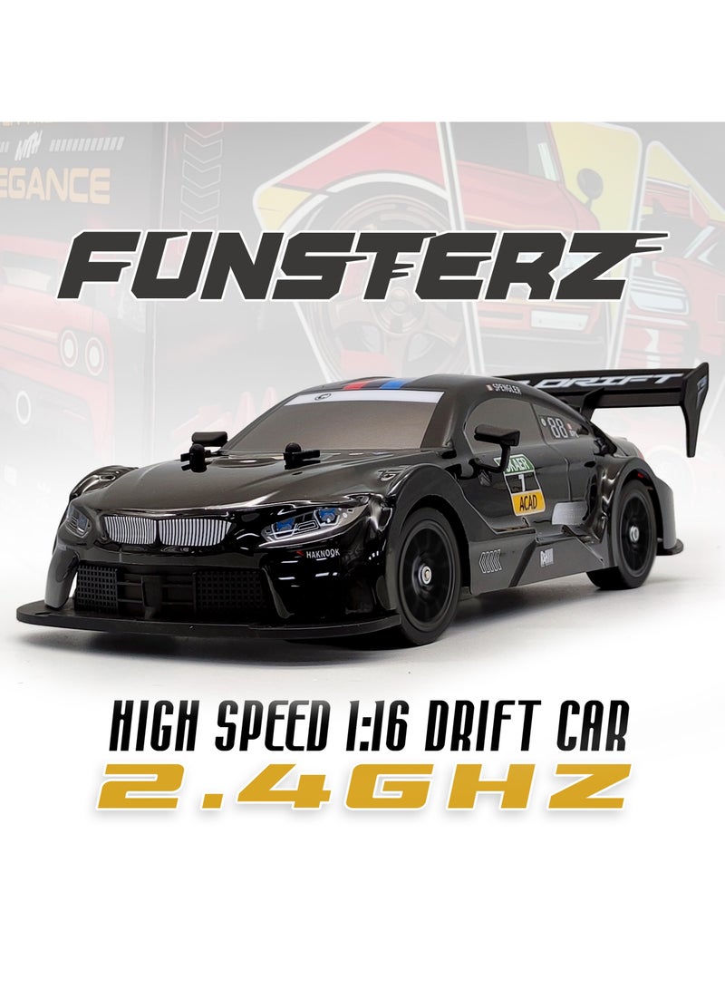 فونسترز سيارة فانسترز دريفت سيريز للتحكم عن بُعد | سيارة دفع رباعي بمقياس 1:16 مزودة بإضاءة LED وملحقاتها | سيارة سباق دريفت عالية السرعة بتردد 2.4 جيجاهرتز للأطفال من سن 6 سنوات فما فوق | سيارة كهربائية حمراء للتحكم عن بُعد مزودة ببطارية قابلة لإعادة الشحن - Image 2