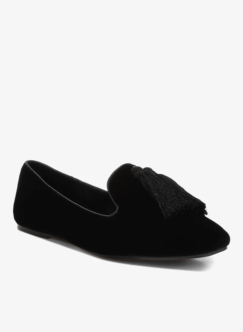 London Rag Black Iconic Tassel Detail Velvet Loafers in Black for Women | Best Price UAE