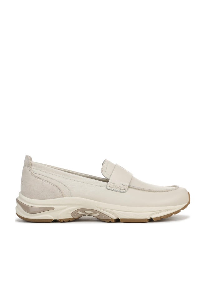 VIONIC Women Walk Roam Loafer Walking Shoes Cream 6 Medium - Image 1