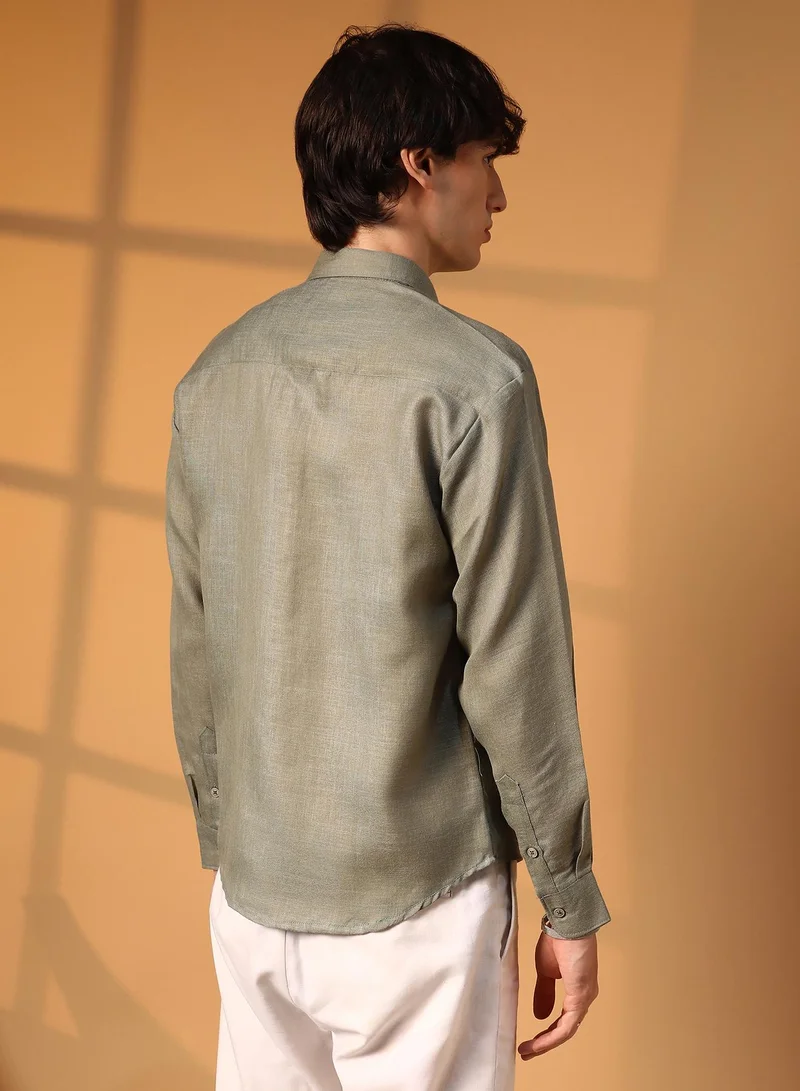 Campus Sutra Men's Olive Green Solid Utility Shirt