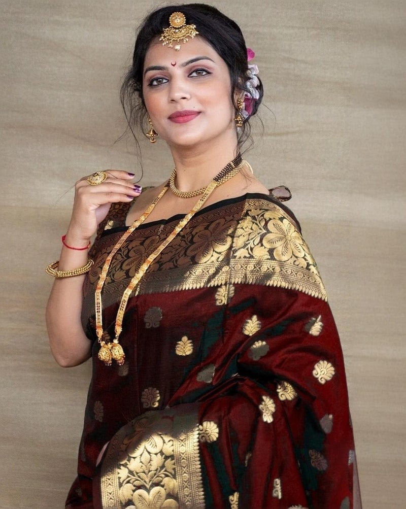Shiv Textiles Women's Silk Woven Kanjivaram Saree(S-102-MAROON) - Image 4