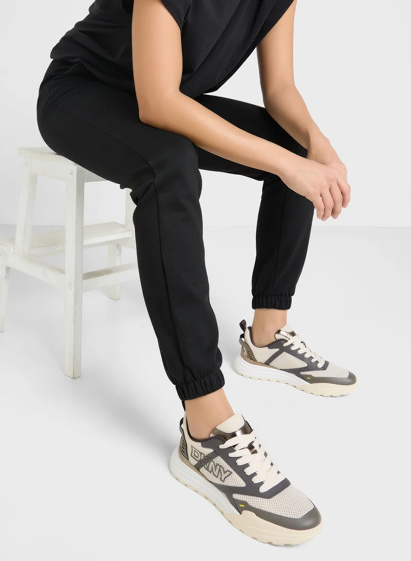 DKNY ZAINE  LACE UP SNEAKERs