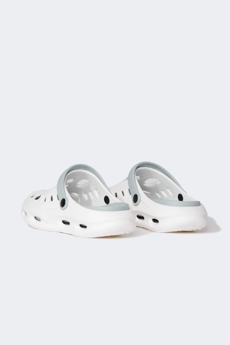 Defacto  Man Flat Sole Sandals for Men | Best Price UAE