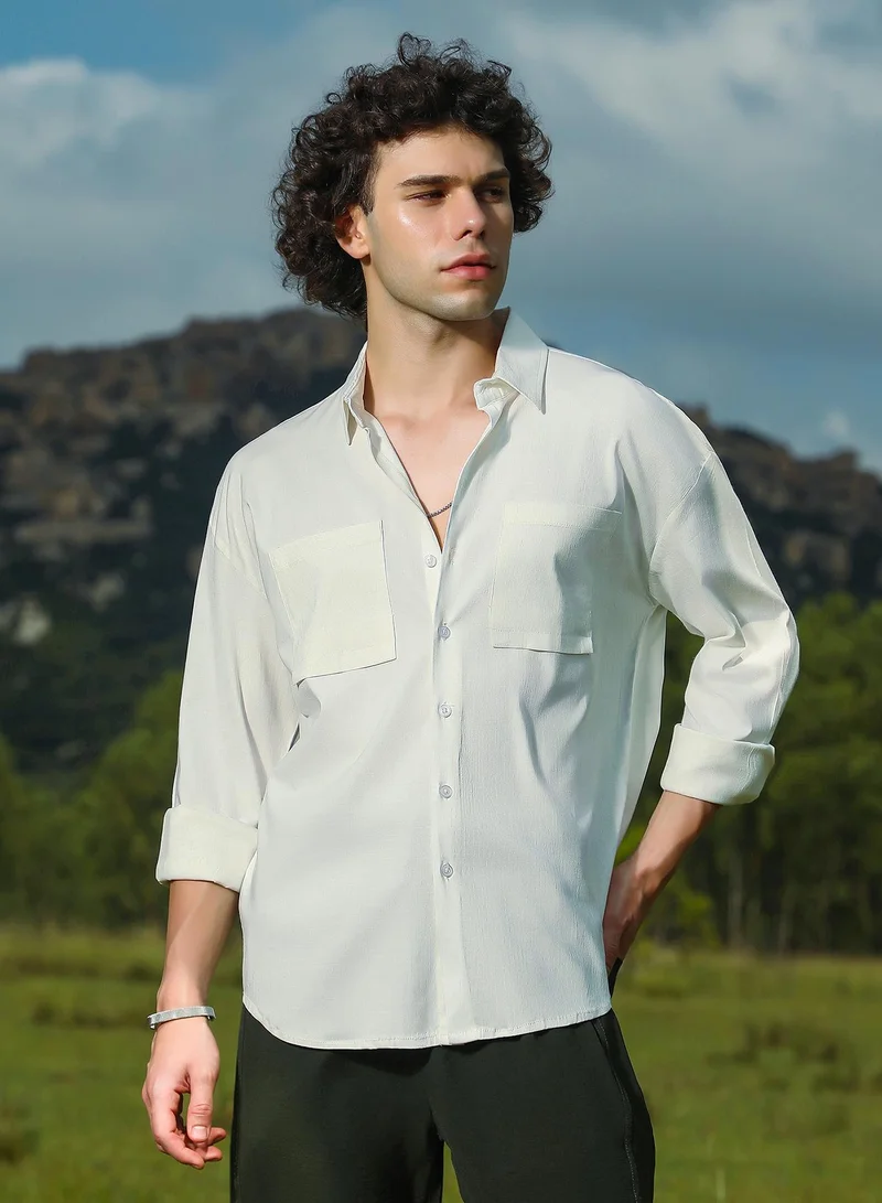 كامبوس سوترا قميص رجالي أبيض عاجي سادة بتصميم واسع للملابس الكاجوال