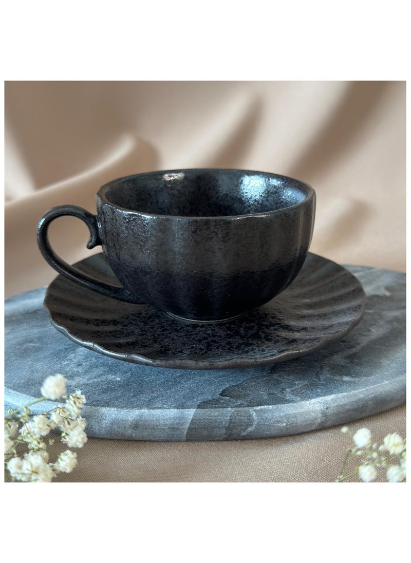 Qahwa Mug with saucer made of ceramic and elegant design in black color  - Image 1