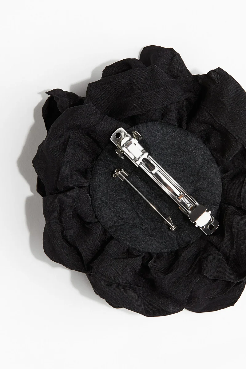 H&M Flower-Shaped Hair Clip