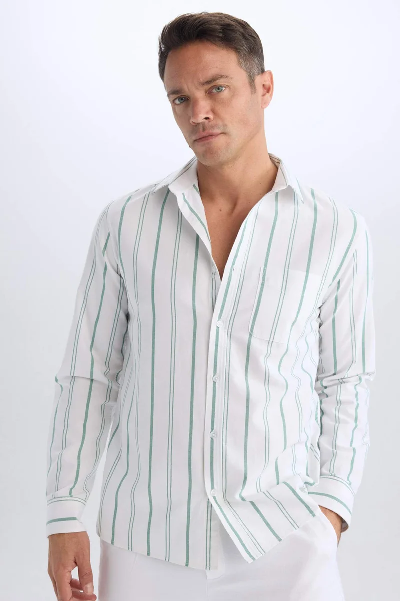 ديفاكتو Regular Fit Polo Neck Striped Shirt