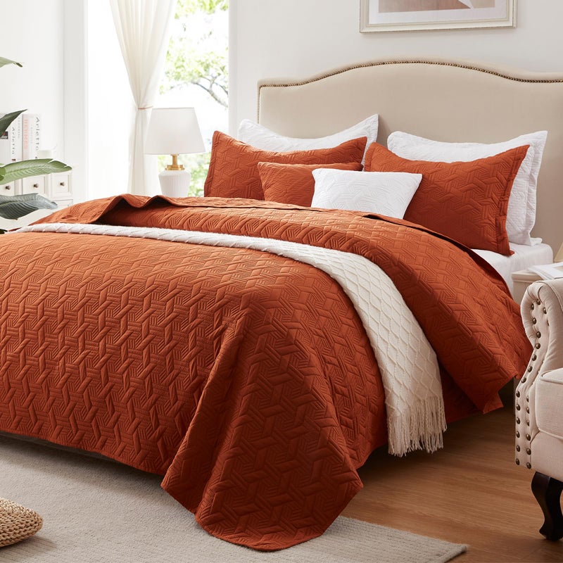 LEAONME Quilt Set King Size 3 PiecesLightweight Burnt OrangeRust Bedspread98x106Soft Microfiber Summer QuiltLuxurious Warm Coverlet Sets for All Seasons Includes 1 Quilt 2 Shams