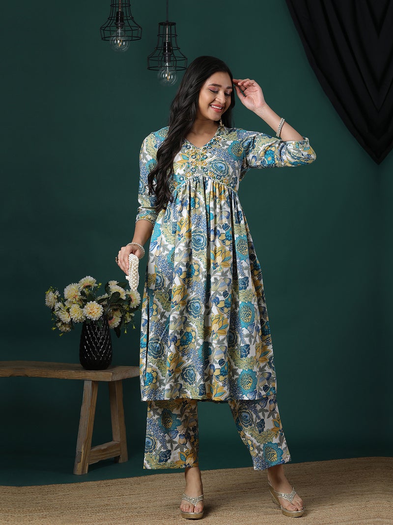 globus Globus Women Floral Printed High Slit Thread Work Kurta With Trousers  - Image 1