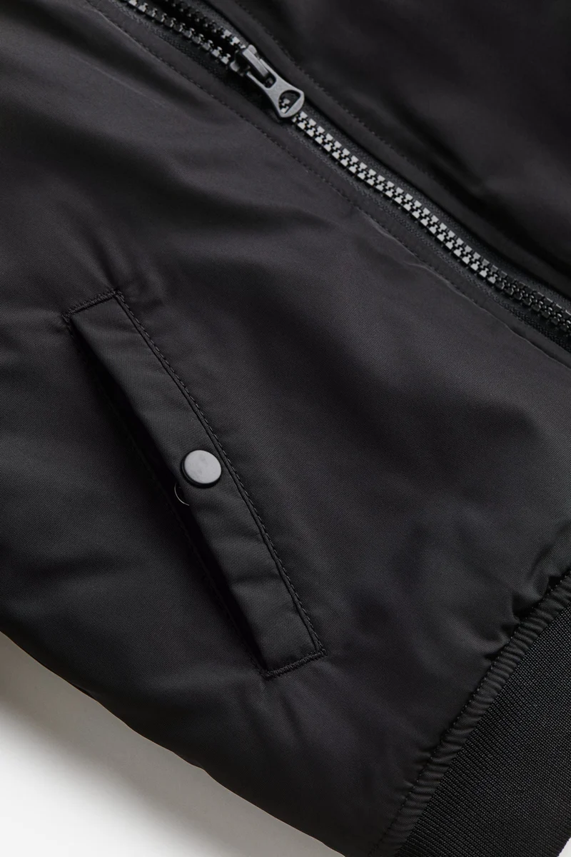 اتش اند ام جاكيت بومبر بقصة فضفاضة