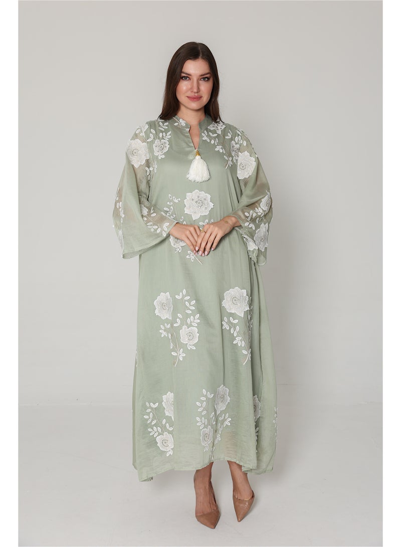 اكسا جلابية مطرزة نقوش ناعمة - Image 1