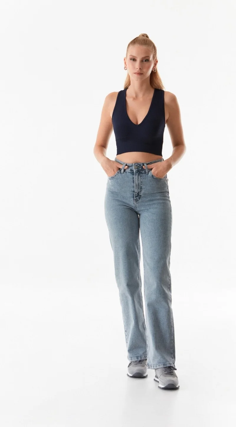 FullaModa Ribbed V Neck Crop Bodysuit
