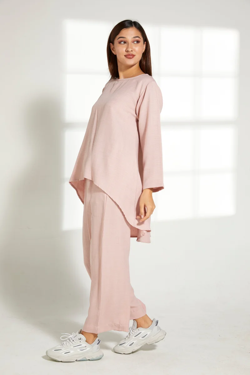 Moistreet  Asymmetric Boat Neck Top & Pants Set for Women | Best Price UAE