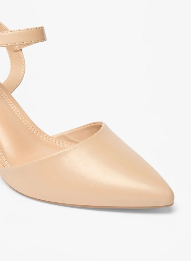 سيليست Women's Solid Sandals with Buckle Closure and Block Heels