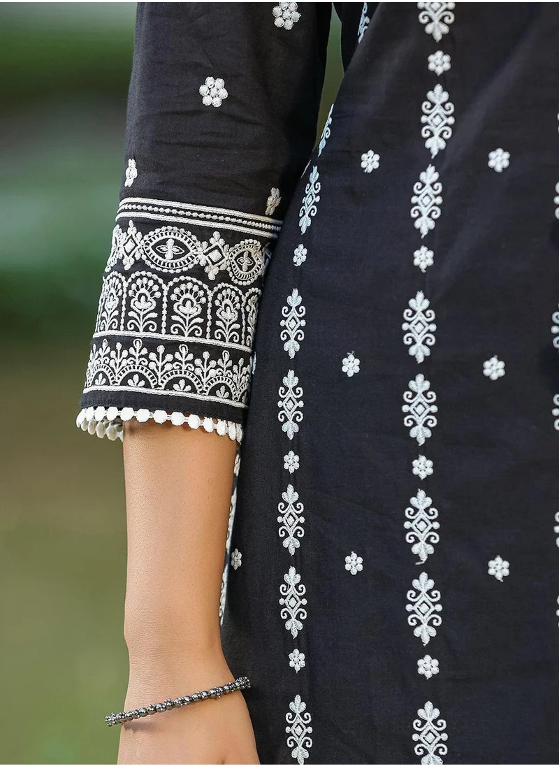 آي شين Women Black cotton Kurta set with Dupatta