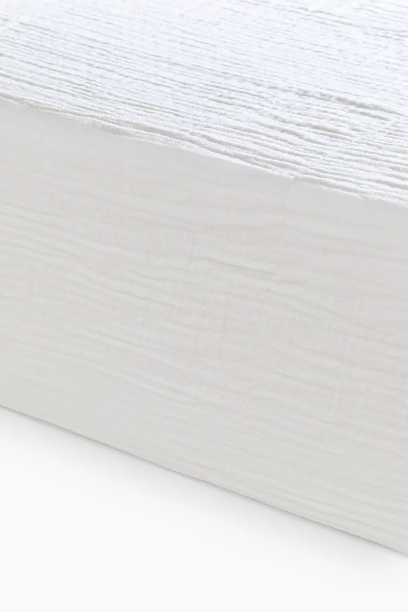 H&M Muslin cot fitted sheet