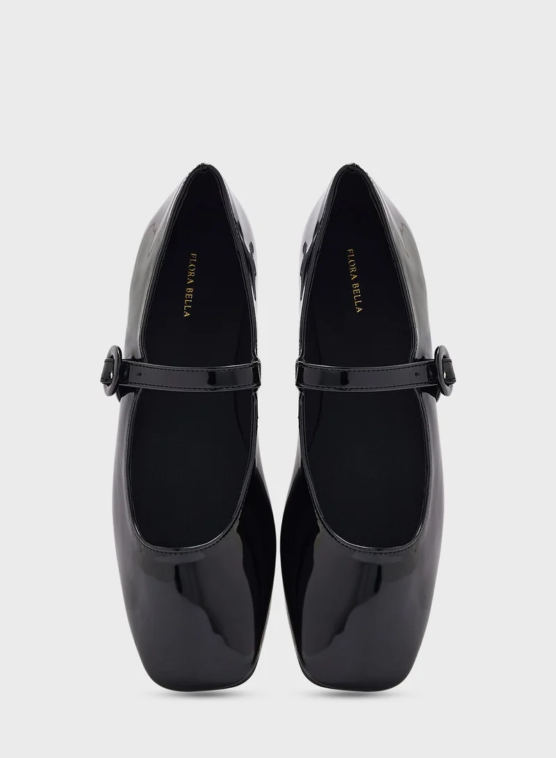 shoexpress Pointed Toe Low Heel Pumps