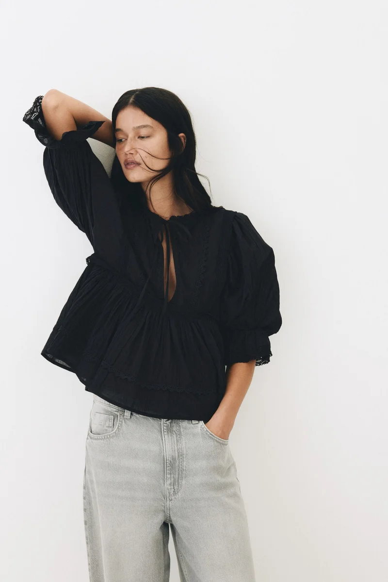 H&M Lace-trimmed cotton blouse