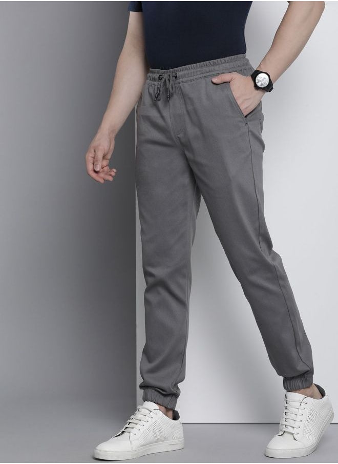 The Indian Garage Co Men Slim Fit Solid Mid-Rise Stretchable Chino Joggers  - Image 2