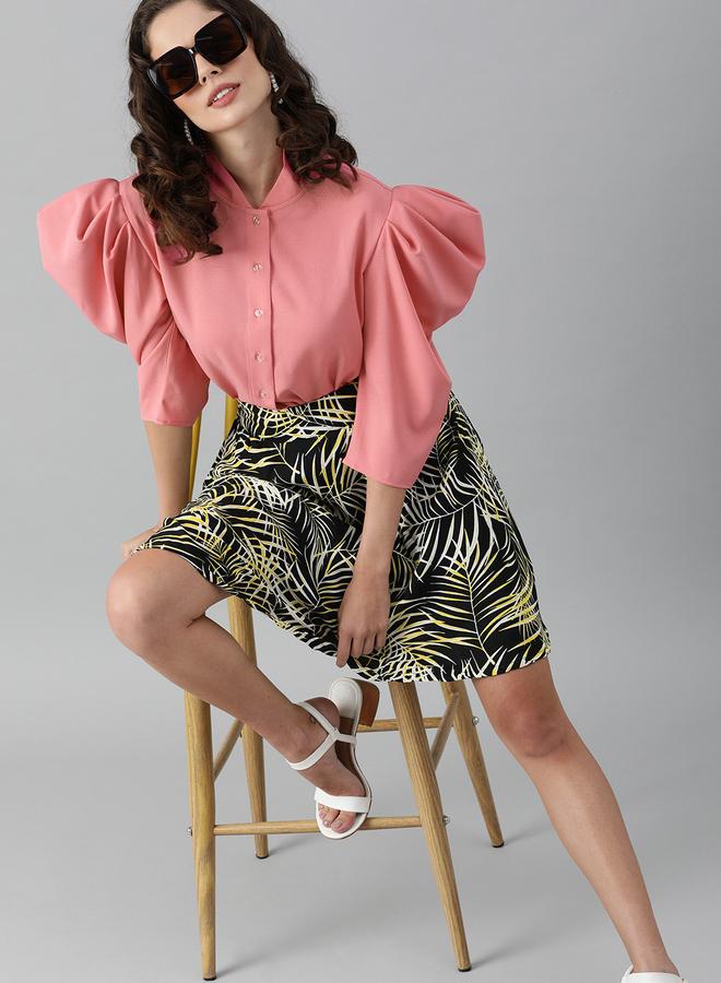 كاجوالي توب نسائي وردي بأكتاف بارزة وأزرار أمامية من كاسواللي - Image 1