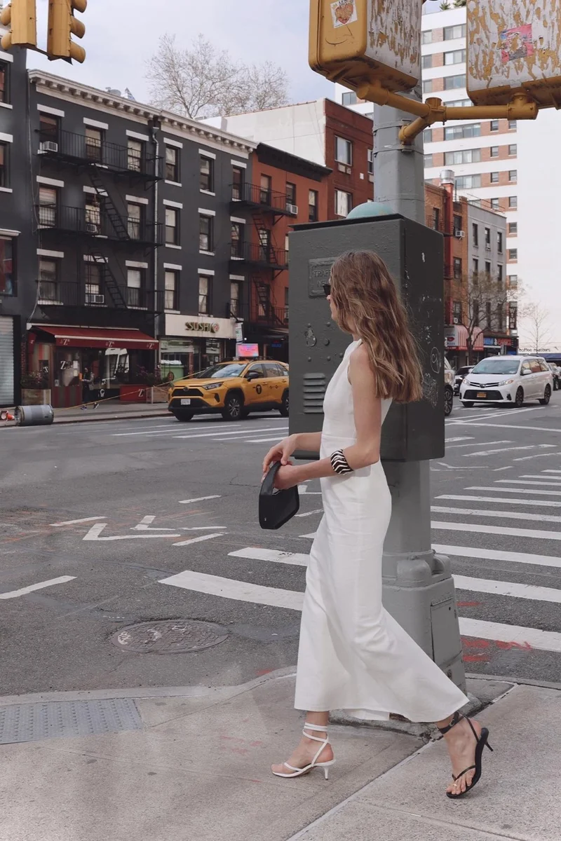سود كوليكشن White Breeze Knotted Shoulder Dress