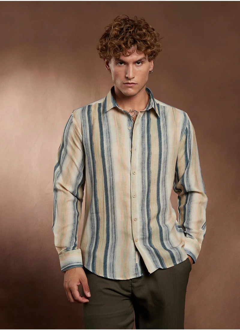 كامبوس سوترا Campus Sutra Men's Butter Yellow & Prussian Blue Striped-Strokes Shirt For Casual Wear | Spread Collar | Long Cuffed Sleeves | Button Closure | Shirt Crafted With Comfort Fit For Everyday Wear