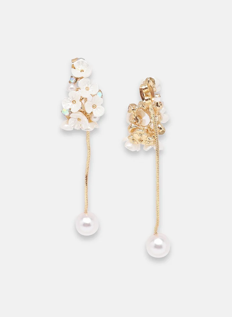 سوهي حلق من اللؤلؤ المطلي بالذهب