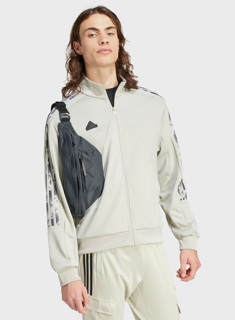 adidas جاكيت تيرو كيو2