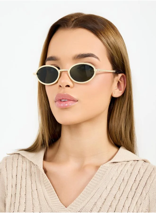 Styli Textured Frame Round Sunglasses