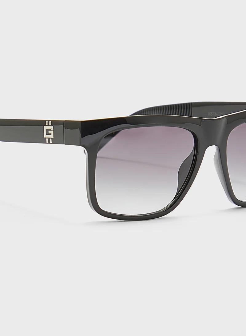 جس Gu0022201B57 Wayfarers Sunglasses