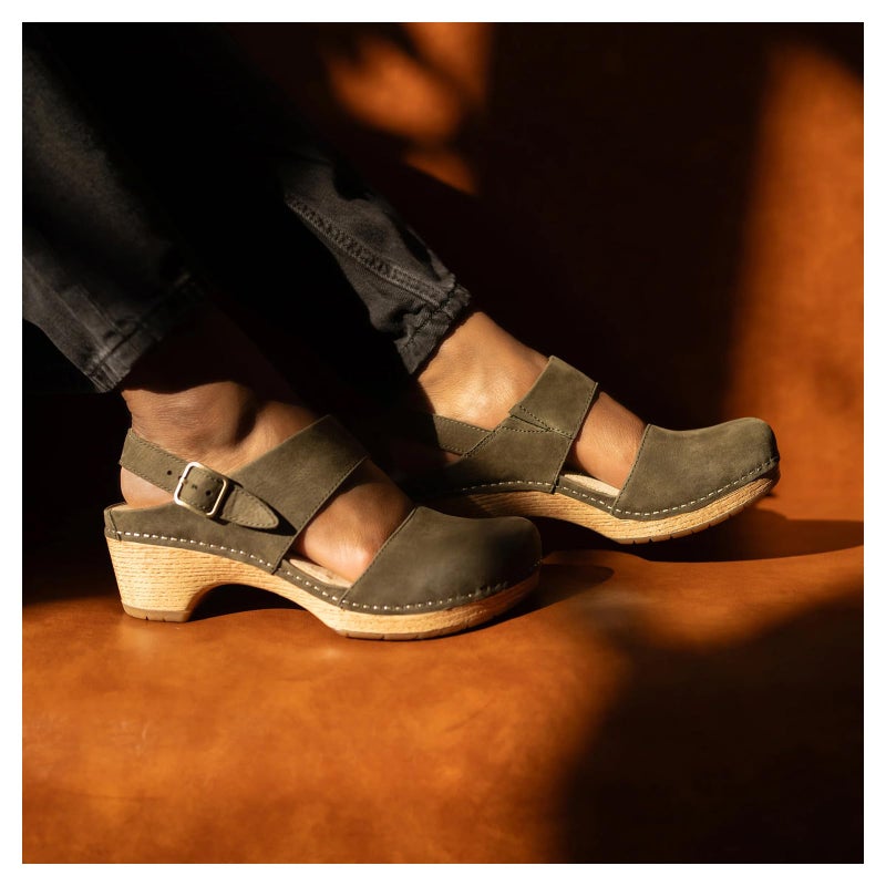 Dansko Lucia Closed-Toe Sandals for Women - Linings from Recycled Materials and Leather for Breathability- Lightweight Rubber Outsole for Long-Lasting Wear Ivy 8.5-9 M US - Image 2