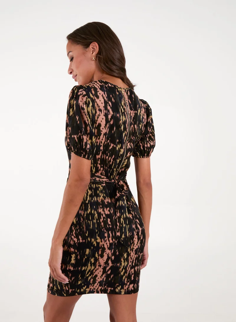 بلو فانيلا فستان بتصميم ياقة دائرية وزهرة التوليب