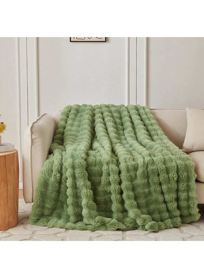cOOva Faux Fur Throw Blanket for Couch, Cozy Soft and Fuzzy Plush Rabbit Fur Bubble Blanket for Sofa Bedroom Living Room, 60x80 Inches Light Green - Image 1