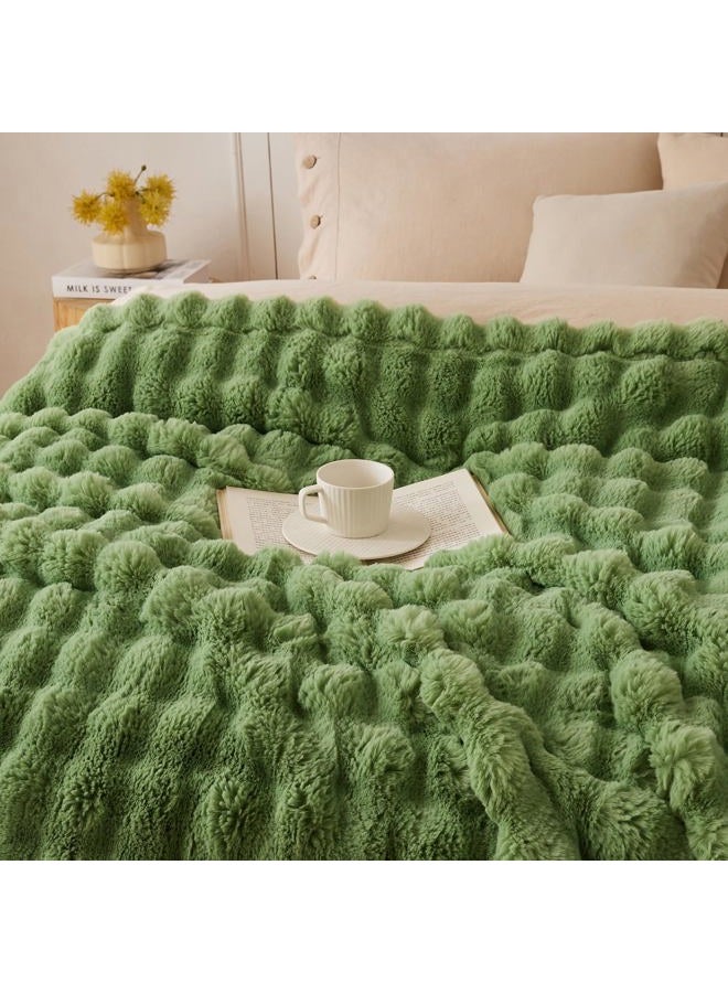 cOOva Faux Fur Throw Blanket for Couch, Cozy Soft and Fuzzy Plush Rabbit Fur Bubble Blanket for Sofa Bedroom Living Room, 60x80 Inches Light Green - Image 3