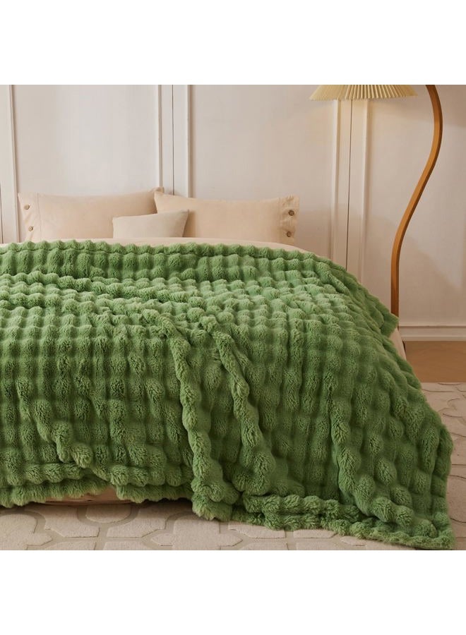 cOOva Faux Fur Throw Blanket for Couch, Cozy Soft and Fuzzy Plush Rabbit Fur Bubble Blanket for Sofa Bedroom Living Room, 60x80 Inches Light Green - Image 2