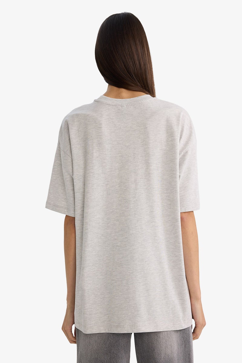 ديفاكتو تيشيرت نص كم اوفر سايز وياقة مستديرة - Image 4