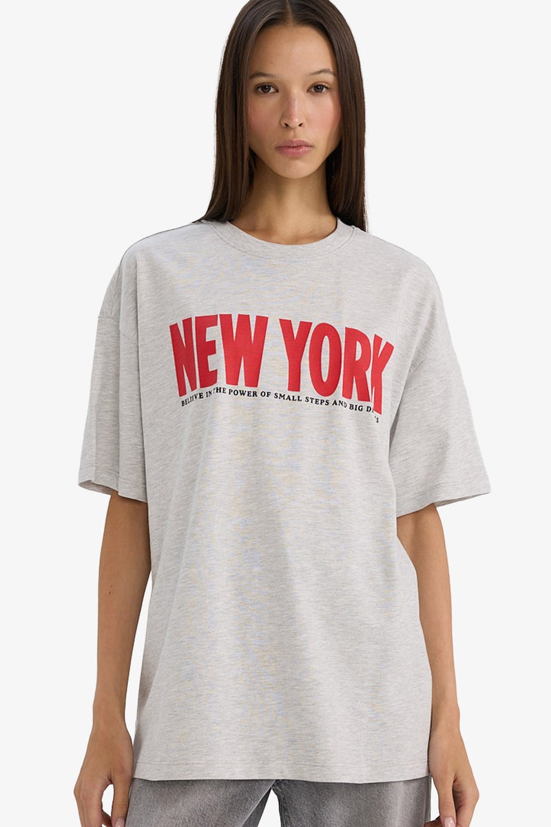 ديفاكتو تيشيرت نص كم اوفر سايز وياقة مستديرة - Image 1