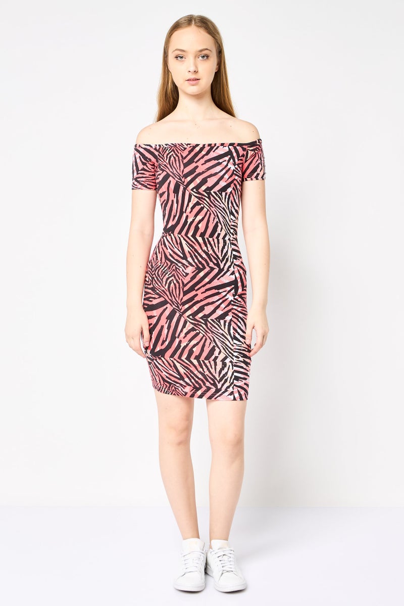 PUMA فستان رياضي نسائي مناسب للخارج، متعدد الألوان - Image 2