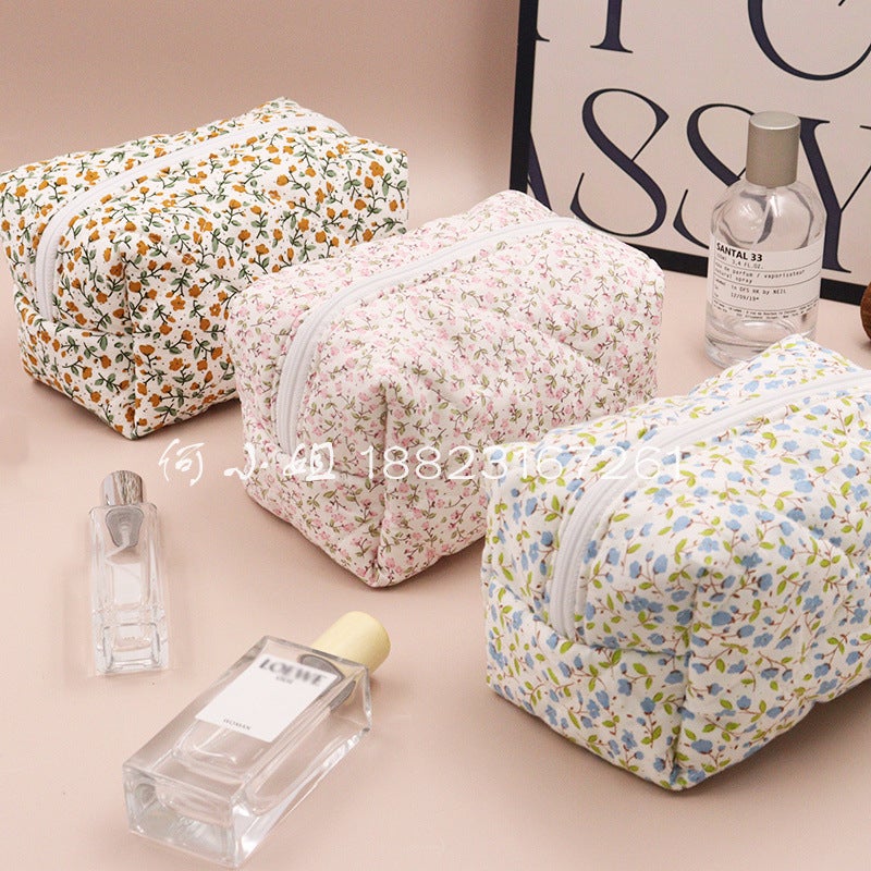 Selling Floral Cosmetic Bag Travel Skin Care Zipper Bag Wash Bag Small Fresh Cosmetic Storage Bag - Image 2