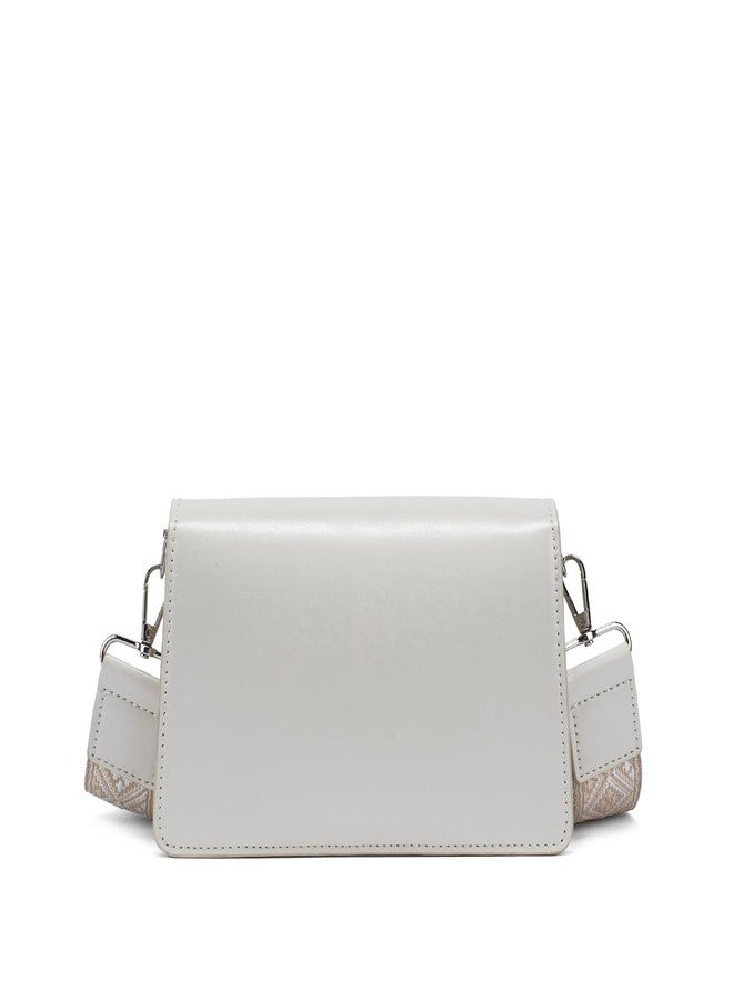 Lino Perros Avril Bold Solid Sling Bag - Image 4
