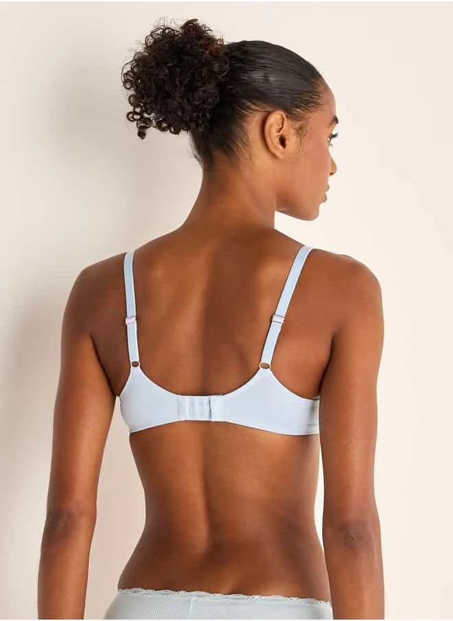 FAV Set of 2 - Laced Plunge Bra with Hook and Eye Closure
