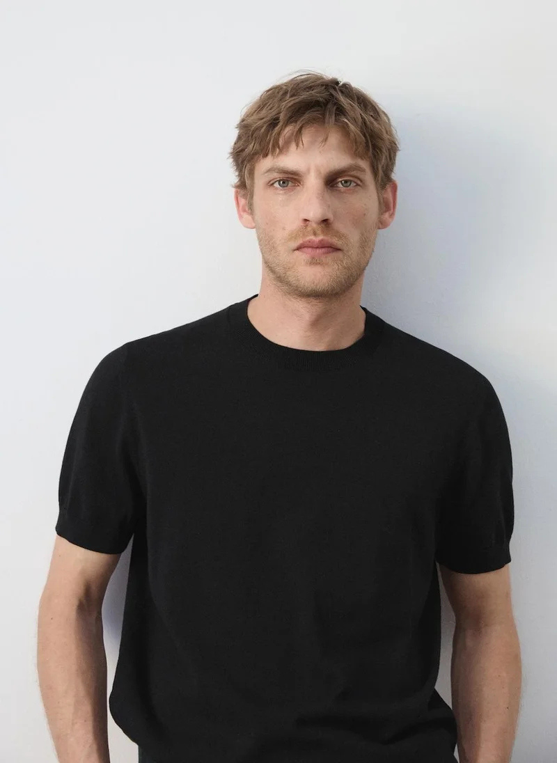 Mango Man 99-NEGRO Fine-Knit 100% Cotton T-Shirt for Men | Best Price UAE