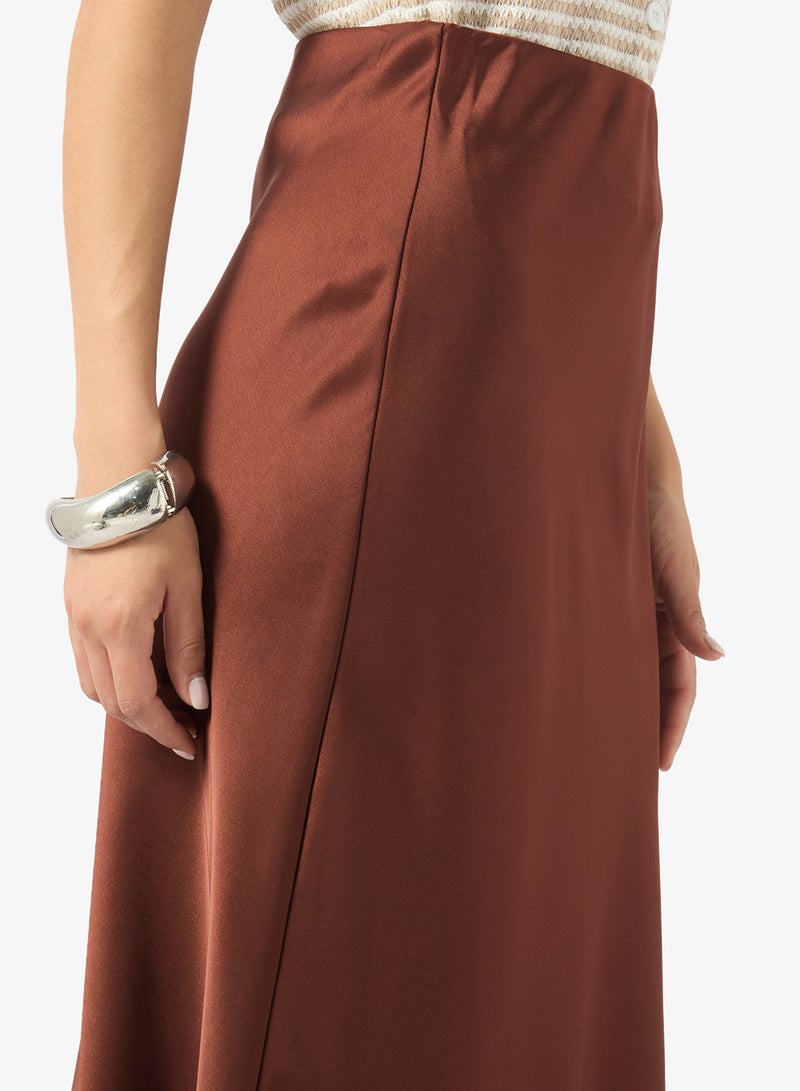 Ginger Satin Skirt with Lace Hem - Image 4